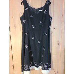 DressBarn‎ Black Floral Embroidered A-Line Dress Size 16 Midi Elegant